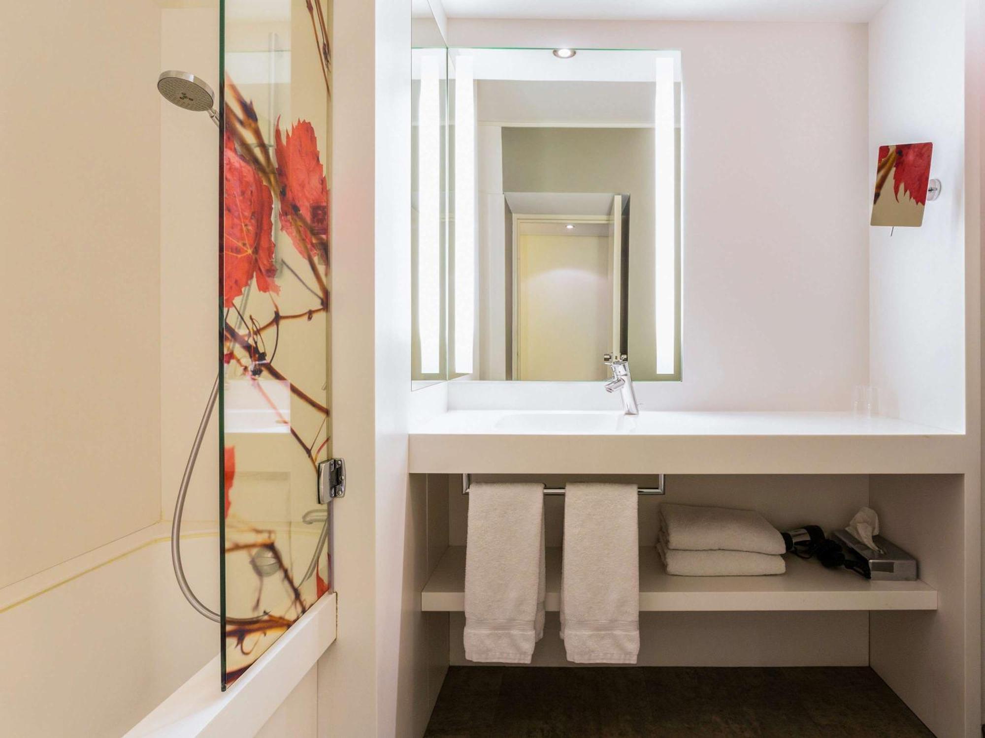 Mercure Bordeaux Centre Ville Esterno foto
